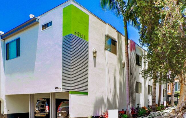 519 Hill St in Santa Monica!  Steps to Main St and the beach!
