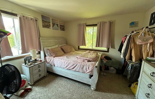 1 bed, 1 bath, $925, Unit 29