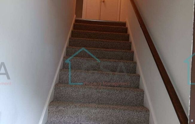 2 beds, 1.5 baths, 975 sqft, $950, Unit Cliffwood Terrace-4302-4E