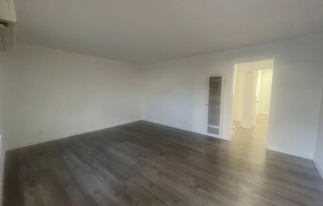 2 beds, 1 bath, 785 sqft, $2,295, Unit UNIT 2