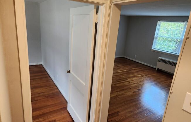 1 bed, 1 bath, 663 sqft, $1,995, Unit D-05