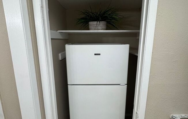 Studio, 1 bath, 325 sqft, $1,000, Unit 134A