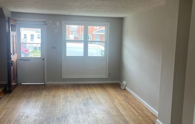 3 Bedroom, 1 Bath Townhouse