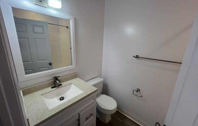 Studio, 1 bath, 238 sqft, $1,698, Unit 207