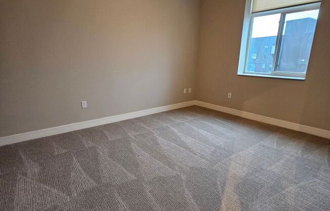 1 bed, 1 bath, 881 sqft, $1,700, Unit 302