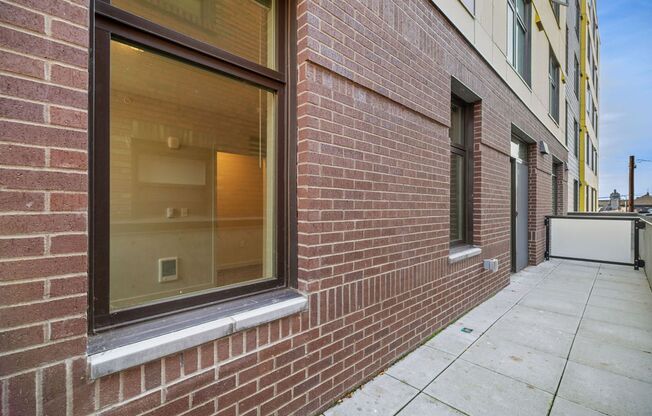 2 beds, 1 bath, 660 sqft, $2,200, Unit 208