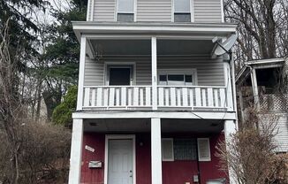 2 Bedroom Home with bonus room !