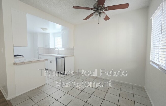 210 W TUJUNGA AVE