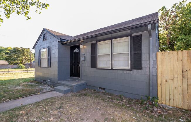 2 beds, 1 bath, $1,049