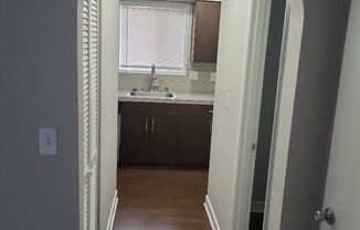 2 beds, 1.5 baths, $1,595, Unit 3009