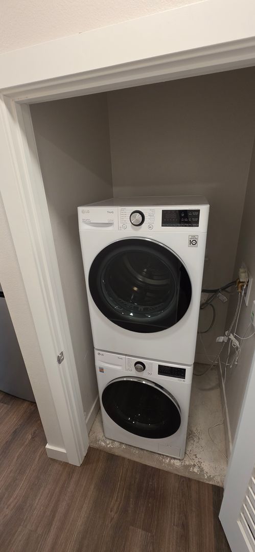 Studio, 1 bath, 443 sqft, $2,100, Unit 208