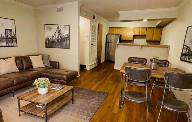 2 beds, 1 bath, 820 sqft, $1,399, Unit BOU-108