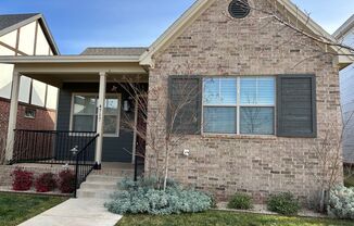 3 beds, 2 baths, $2,000, Unit # 8 550 250 10