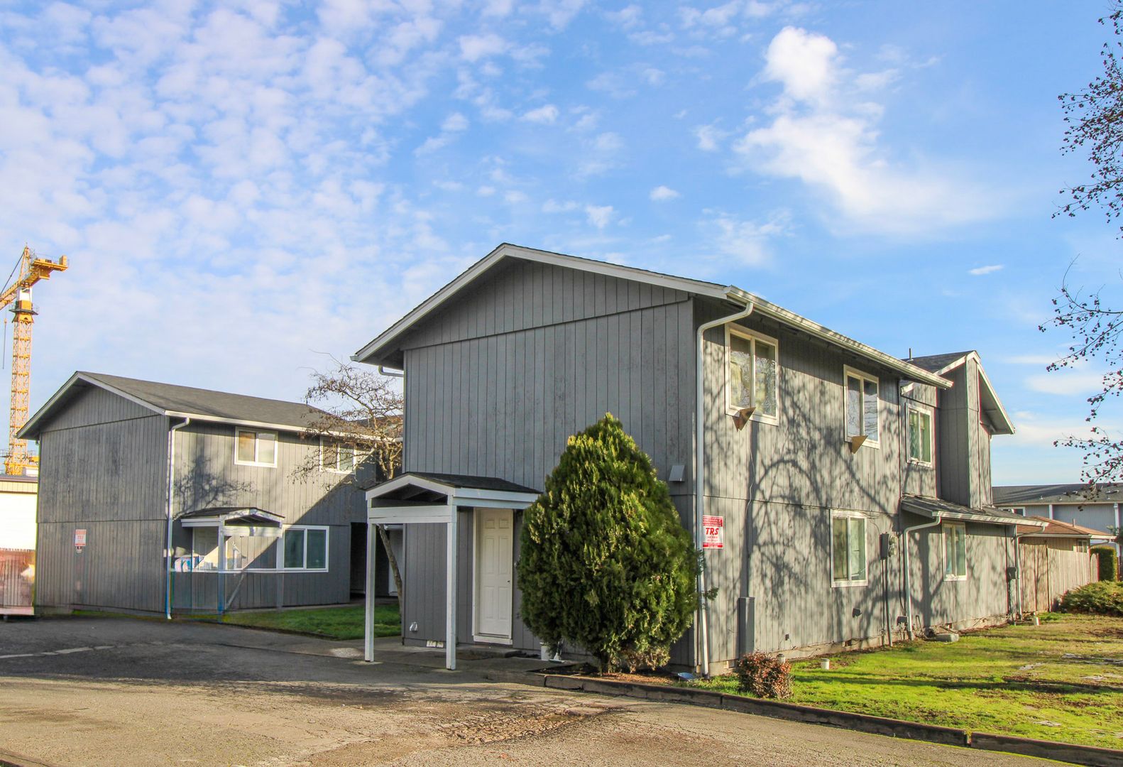 1543-1611 Salishan St SE