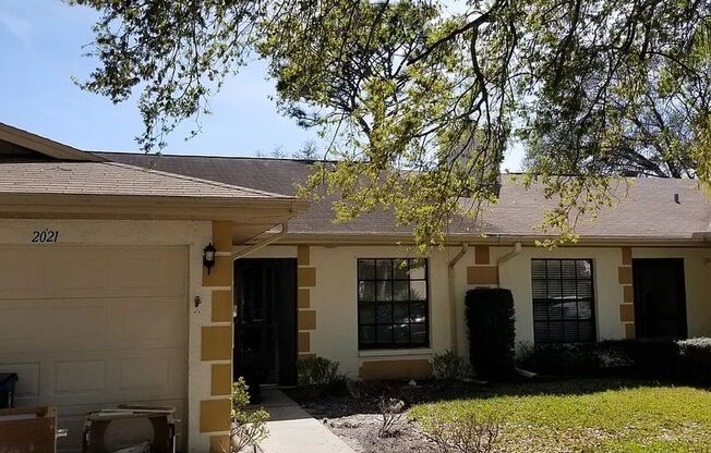 Villa in Bayside Meadows