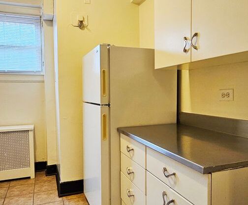 1 bed, 1 bath, 600 sqft, $1,450, Unit 206