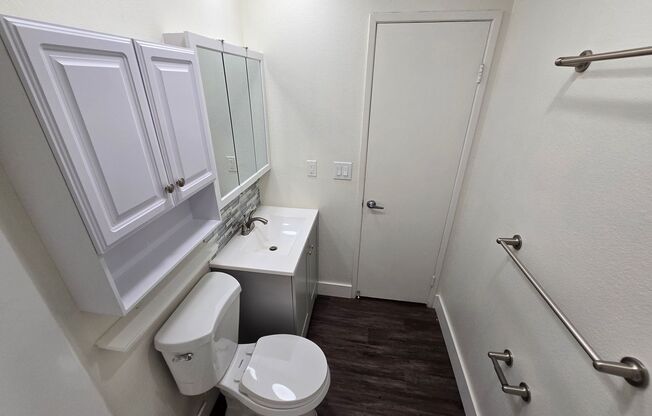 1 bed, 1 bath, 700 sqft, $2,195, Unit 315