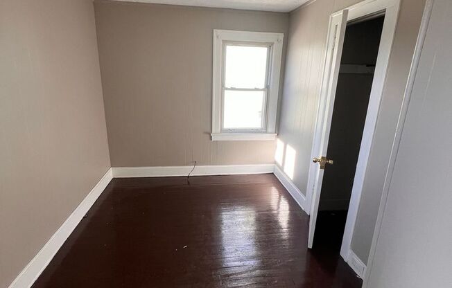 3 beds, 1 bath, $1,995