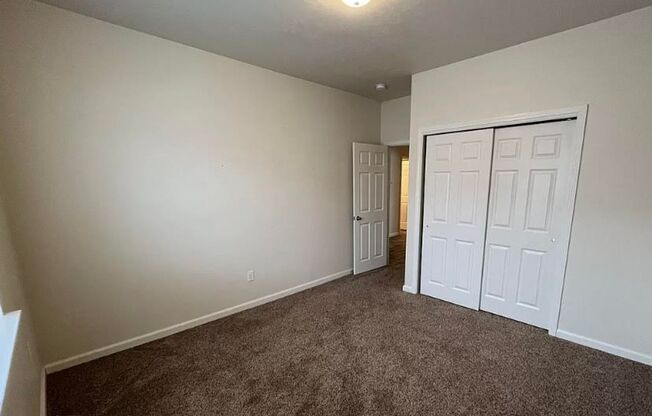 3 beds, 2 baths, $1,750