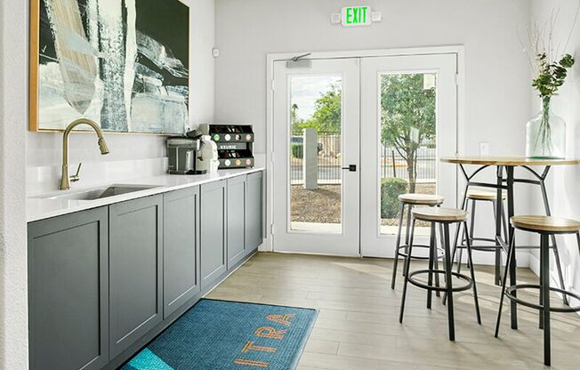 2 beds, 2 baths, $1,575, Unit 221