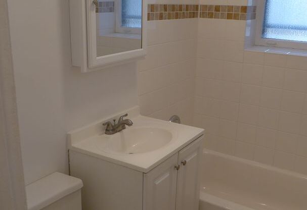 1 bed, 1 bath, 625 sqft, $1,495, Unit 3415-G