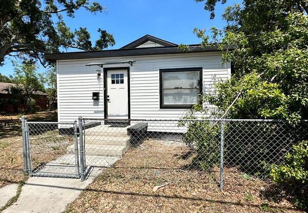 1426 40 ST S