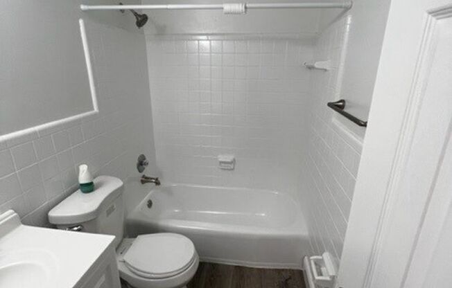 1 bed, 1 bath, 550 sqft, $1,695, Unit 2300-202