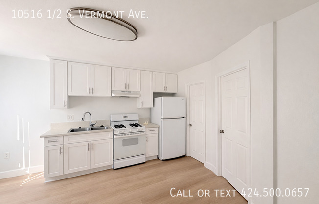 10516 1/2 S VERMONT AVE