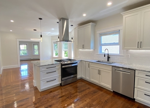 126 WINSOR AVE
