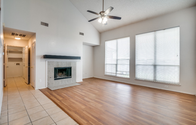 2401 REDFIELD DR