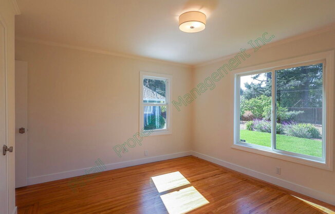 226 N CLARK AVE