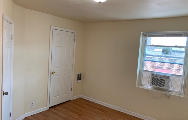 2 beds, 2 baths, $1,250