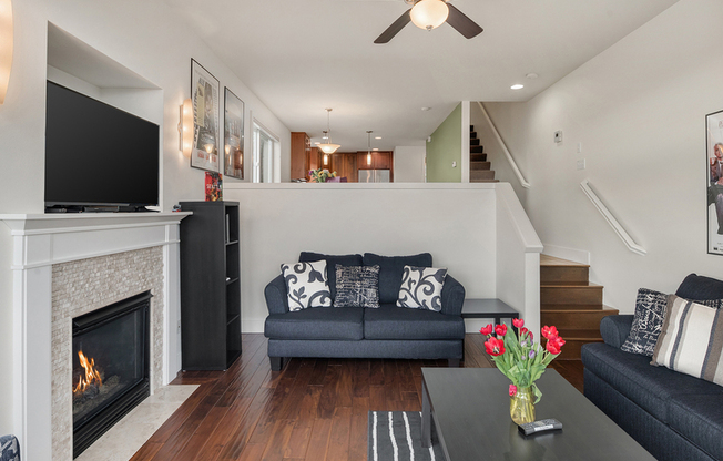 213 26 AVE E