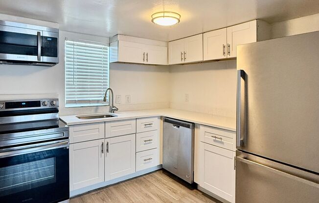 2 beds, 1 bath, 740 sqft, $1,595