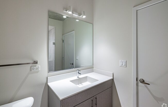 50 E 14 ST