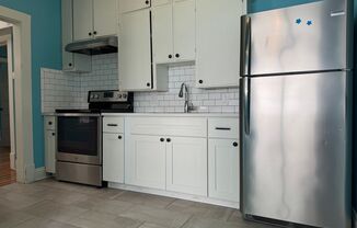 Charming Updated 2-Bed Ranch in the Heart of Benson – Hardwood Floors, Garage & More!
