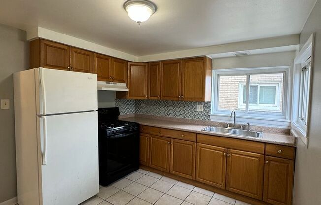 1 bed, 1 bath, $1,000, Unit 1