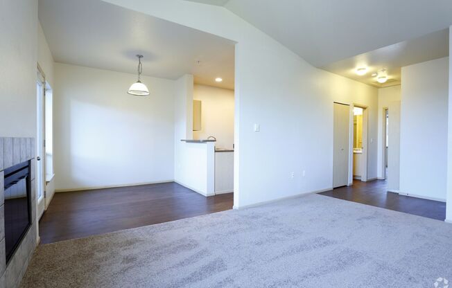 1 bed, 1 bath, 728 sqft, $1,625, Unit D104