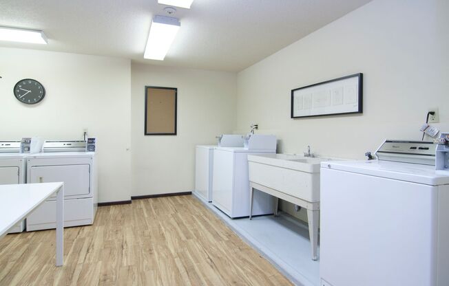 1 bed, 1 bath, 694 sqft, $1,150, Unit 25-107