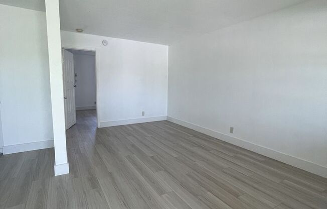 1 bed, 1 bath, 570 sqft, $1,750, Unit 3