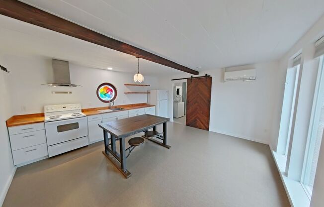 Lovely Remodeled 2 Bedroom Home in the heart of Prineville