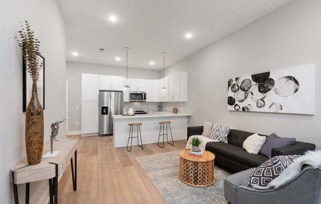 1 bed, 1 bath, $1,475, Unit 304