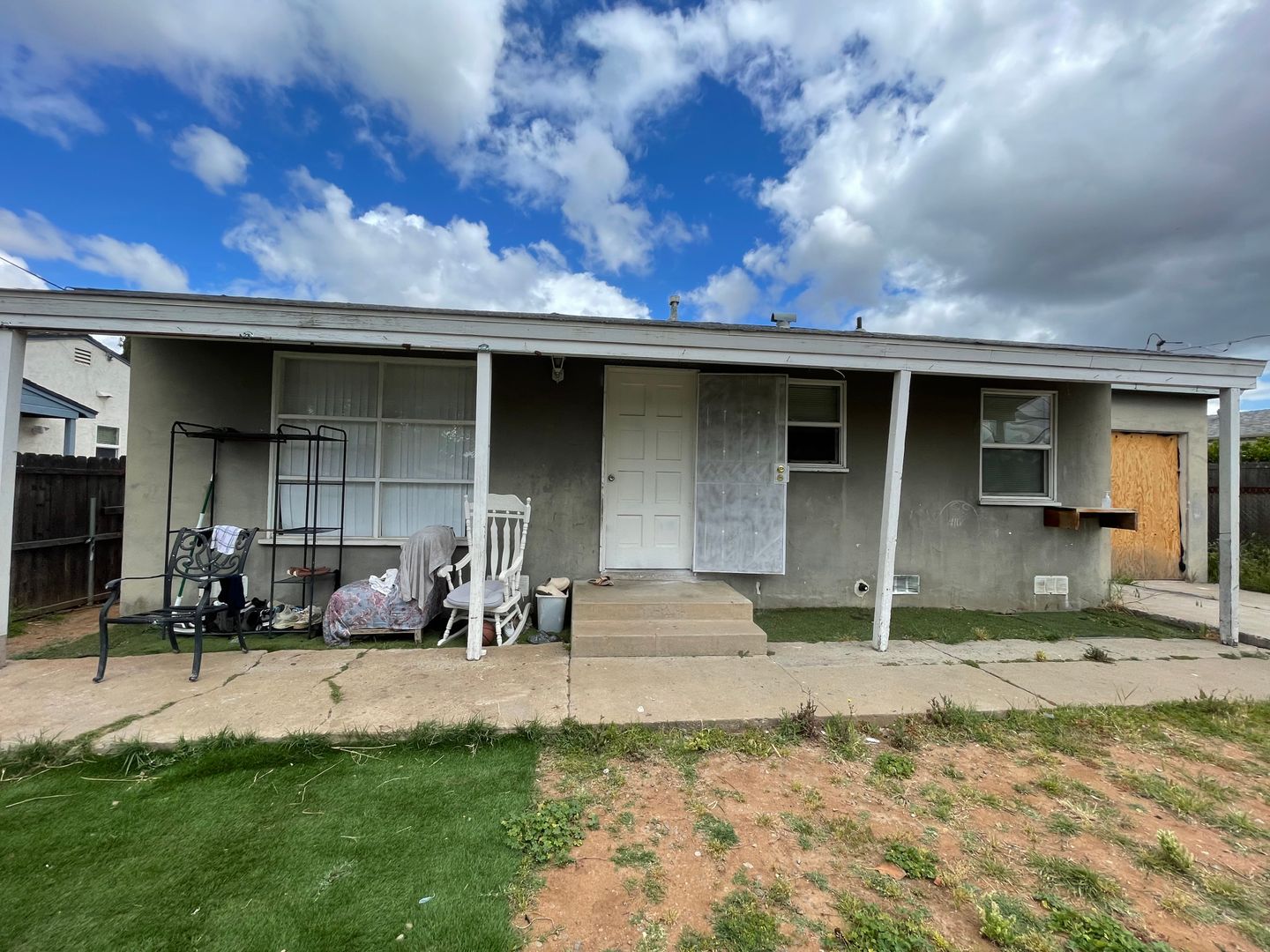 Freshly Painted Exterior and Interior! Single Family Home with Parking