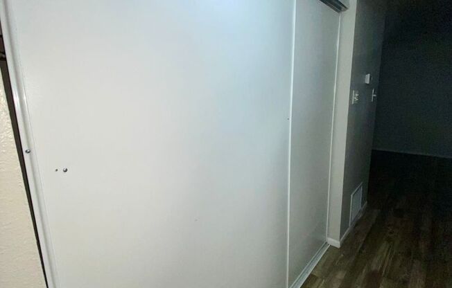 Studio, 1 bath, 445 sqft, $794, Unit 169