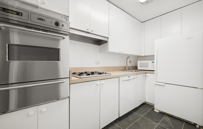 1 bed, 1 bath, $4,150, Unit 5A
