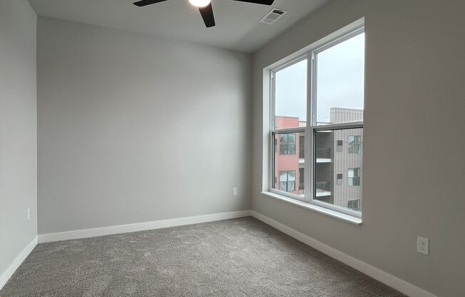 1 bed, 1 bath, 824 sqft, $1,825, Unit WR 305-301