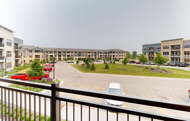 1 bed, 1 bath, 774 sqft, $1,310, Unit 2800-214