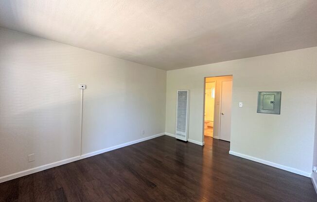 1 bed, 1 bath, 494 sqft, $1,195, Unit 443-145
