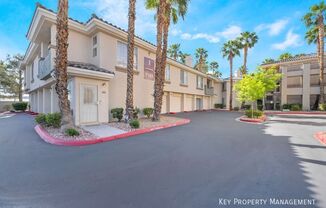 7103 S DURANGO DR