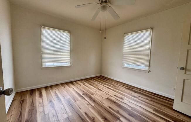 Bronson Ave 1624